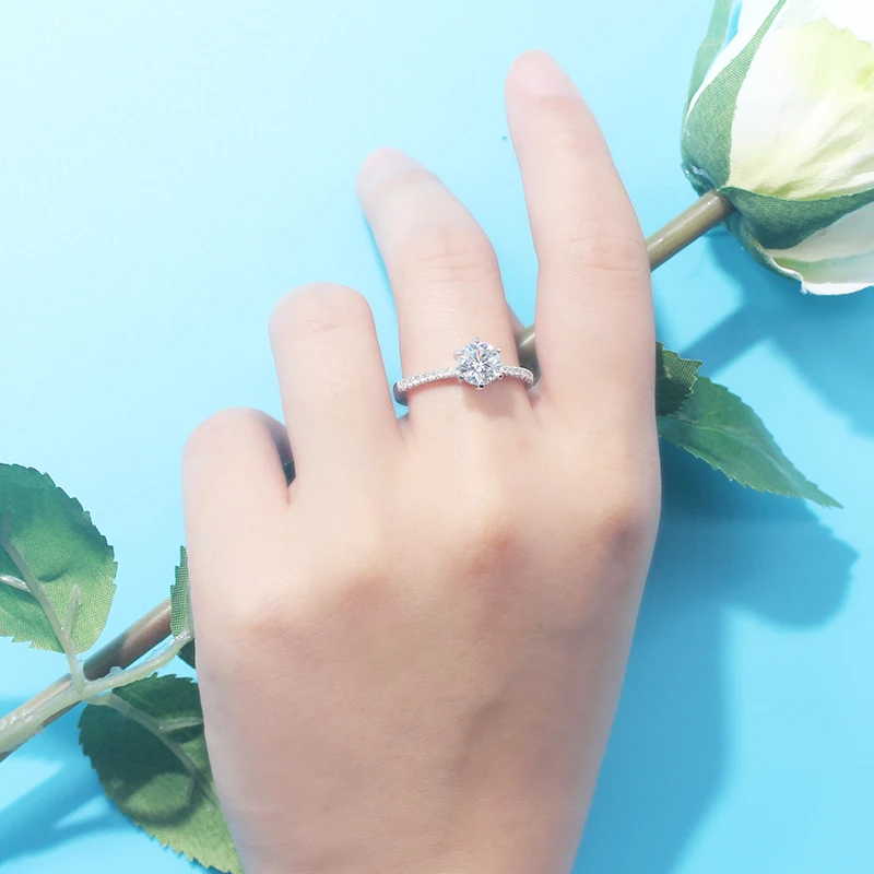 
Original Charles Colvard FOREVER ONE Platinum PT950 Moissanite Engagement Ring 1CT G Color 6 Claws Moissanite Wedding Ring Women 