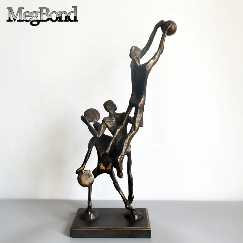 Antique bronze Cast iron sportman player statue for home creative decoration, basketball player figurine for table top decor