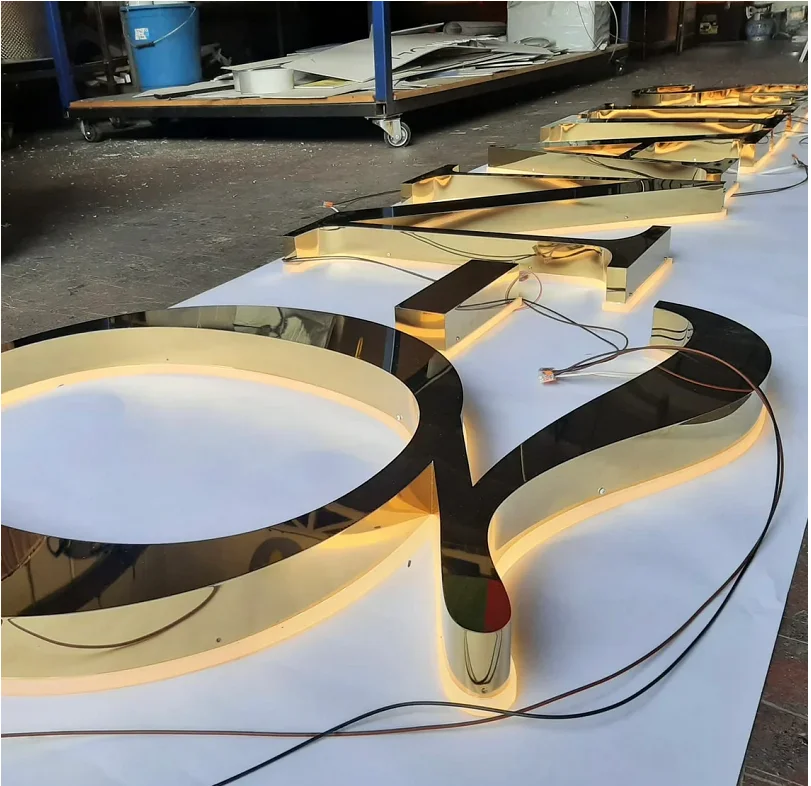 Пользовательские акриловые светодиодные буквы с подсветкой 3D светящиеся знаки для деловых вывесок и магазинов