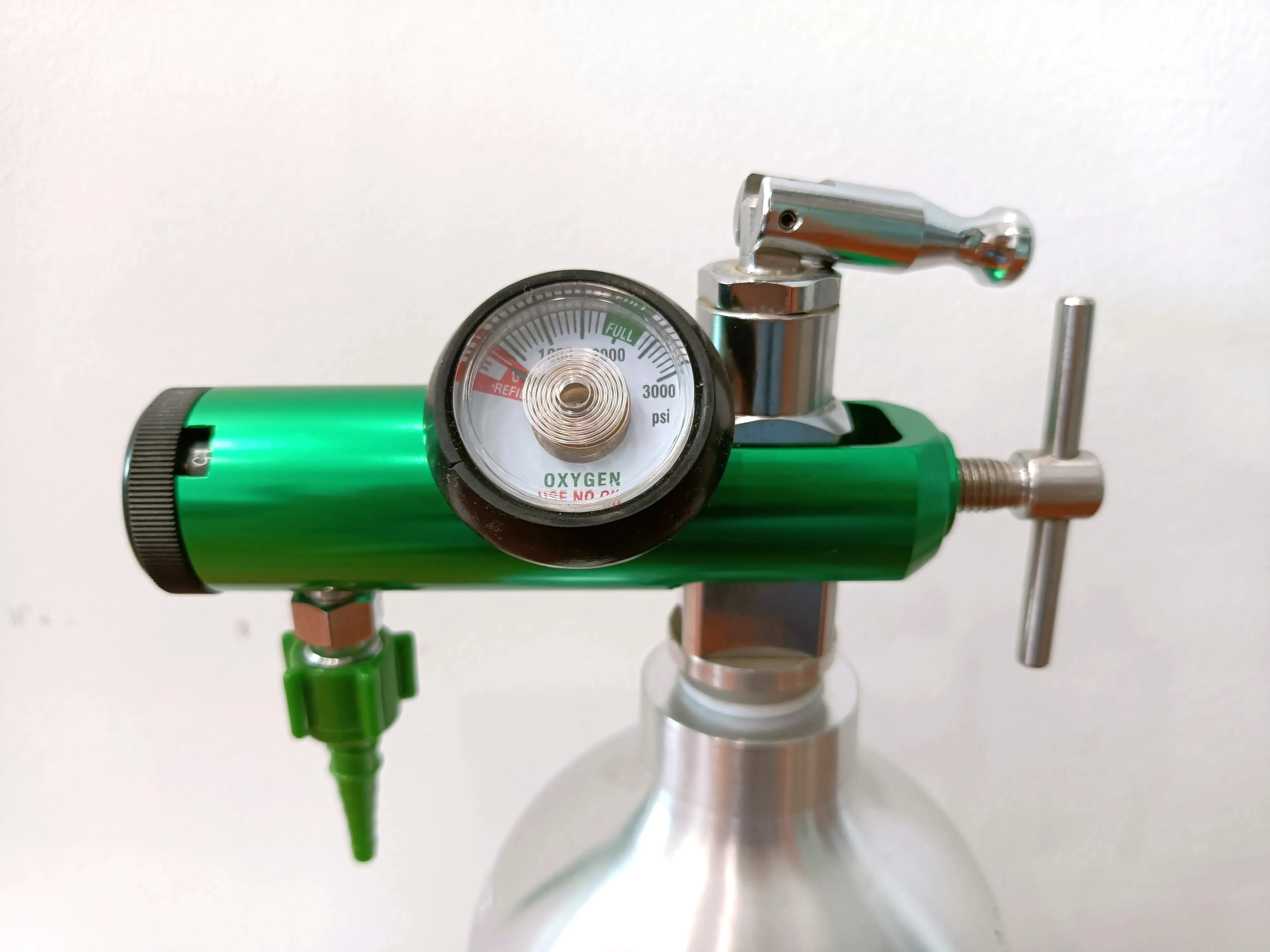 Pin yoke gas pressure CGA870 Medical demand type medical oxygen regulator breath valve for cylinder