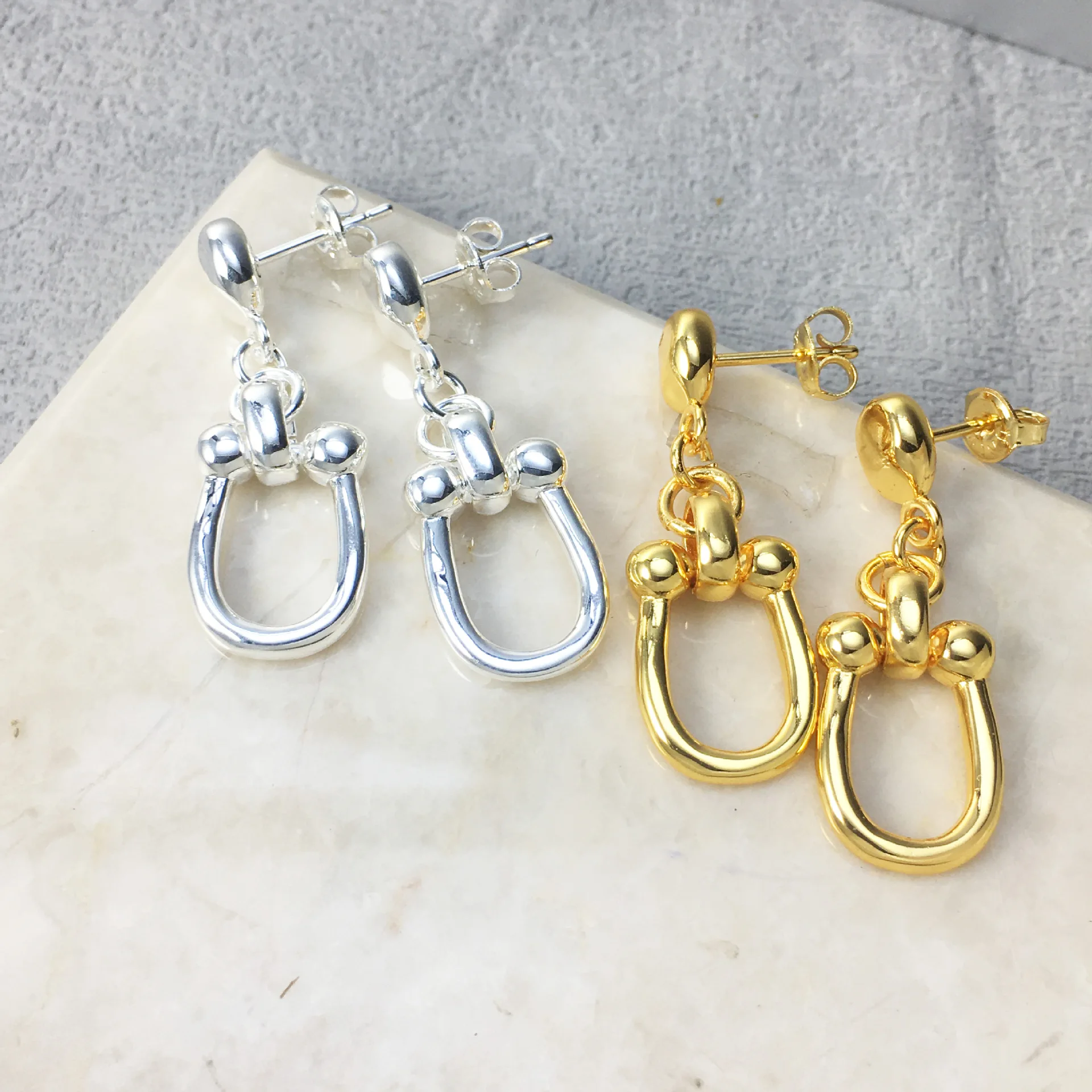Hot Selling Fashion Jewelry Brass Gold plated Spain UNOde50 U Shaped Horseshoe buckle Dangle Drop Earrings For Women