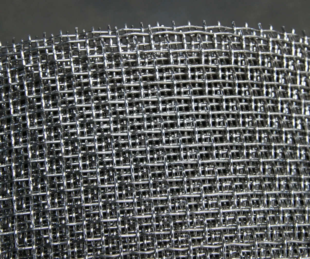Welded Iron Wire Mesh Galvanized Low Carbon Steel Electric Welded Cattle Pig Chicken Animal Fencing Wire Mesh