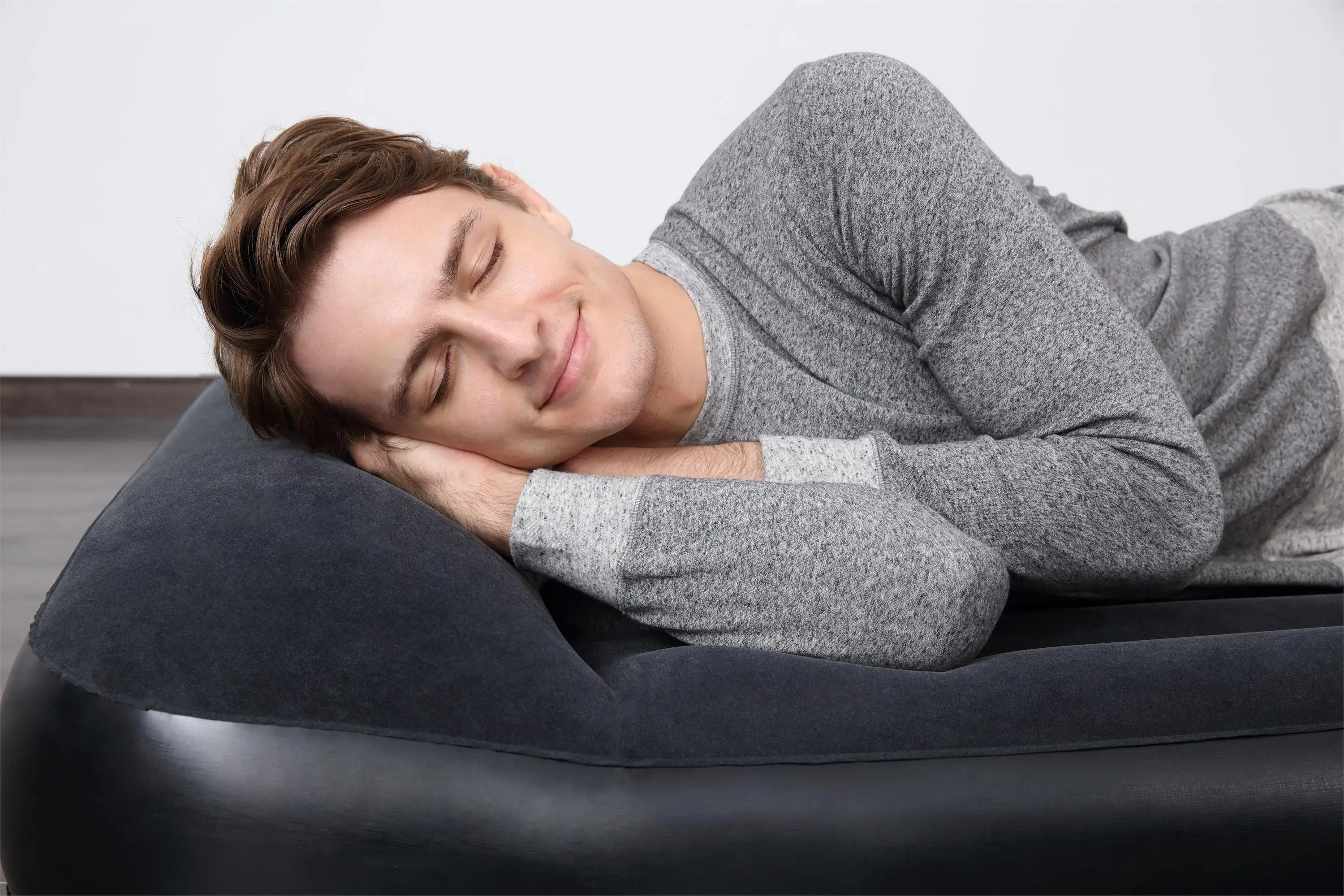 Bestway-67464 Regular Indoor Thin Airbed Folded Queen Inflatable Rubber Air Mattress With Built In Pump