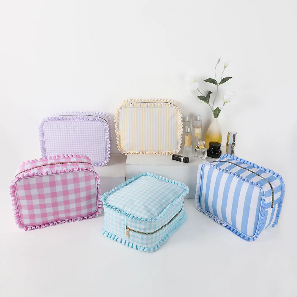 Wholesale Bridesmaid Gift Nylon Makeup Bag Plaid Travel Pouch Ruffle Cosmetic Toiletry Bag
