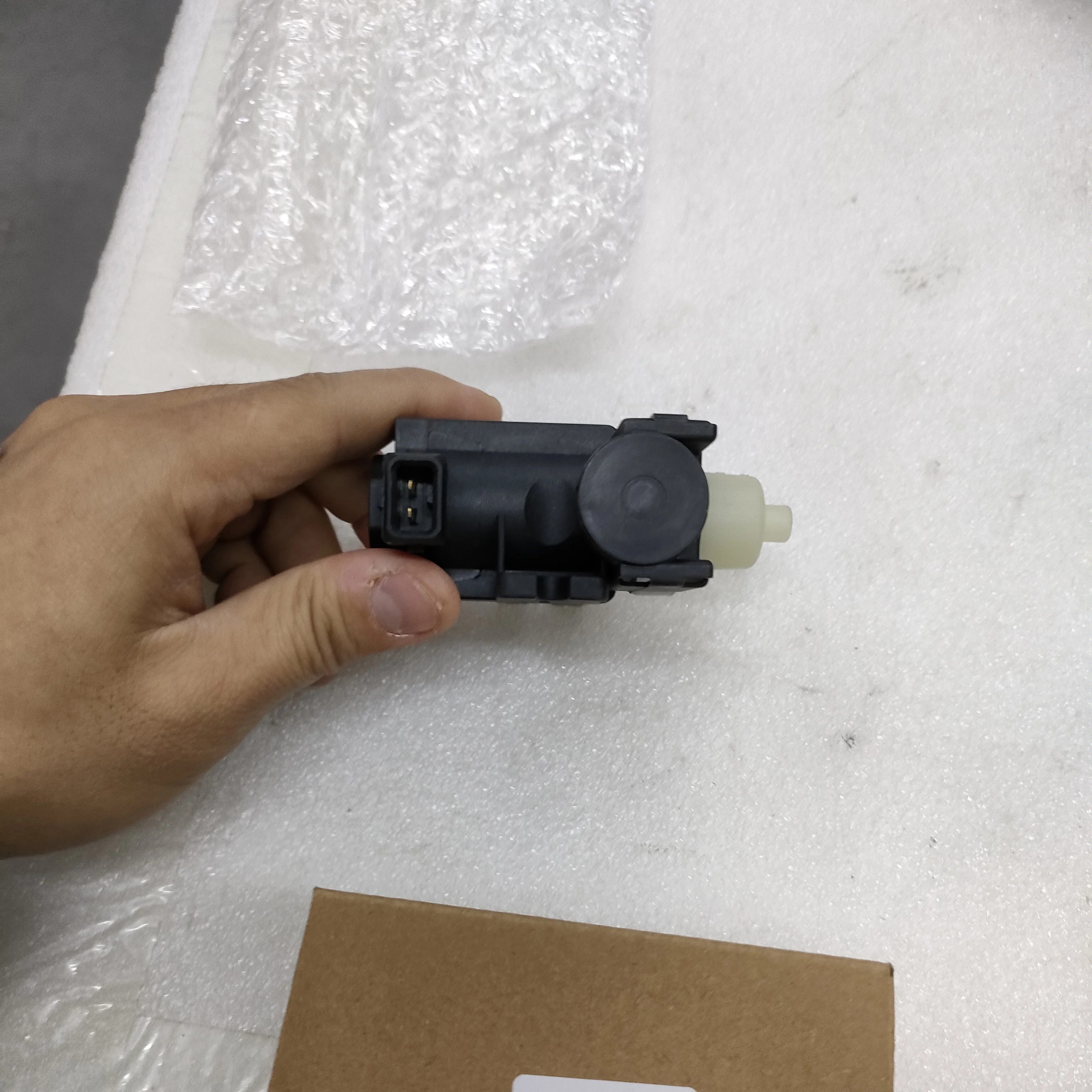 EGR Vacuum Solenoid Valve turbocharger Control Valve 6655403897 for Ssangyong Kyron Rexton