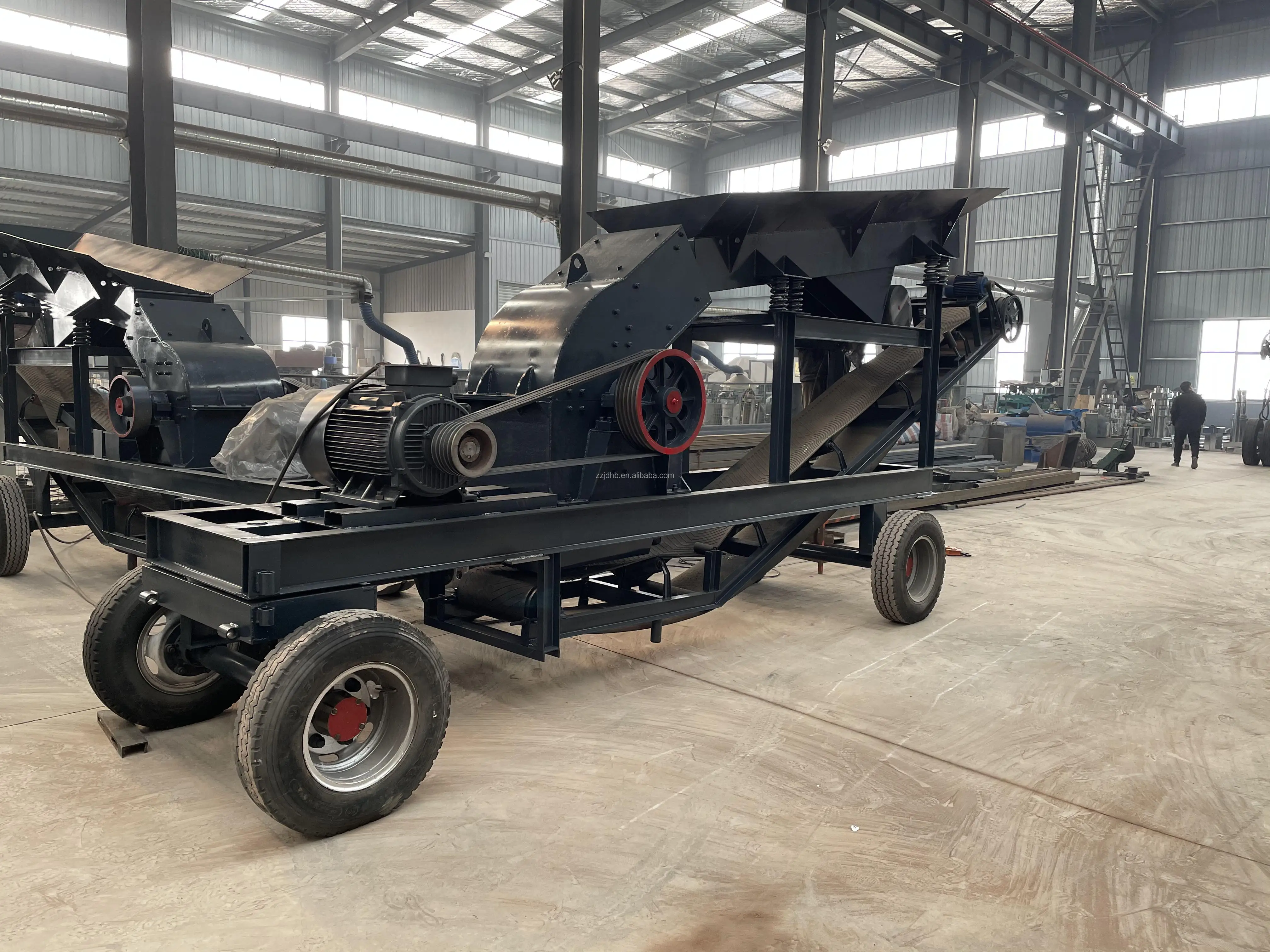 China Low Cost Gold Mining Ore Mobile Small Mini Rock Hammer  Crushers Portable Stone Crusher Machine Price For Sale