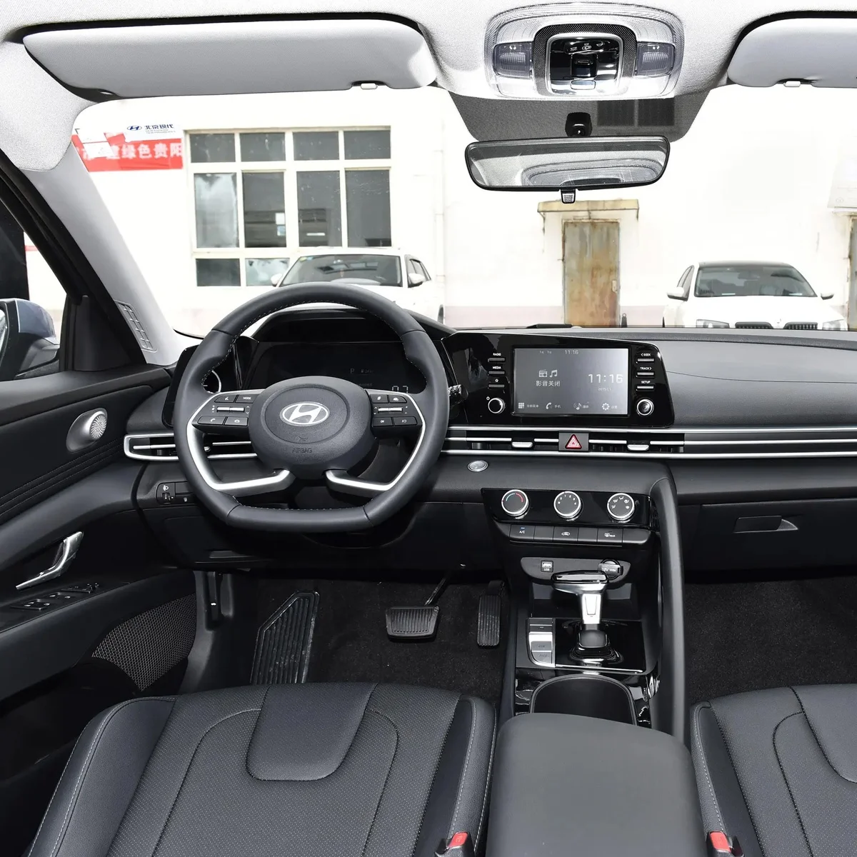 Новые транспортные средства 2023 Hyundai Elantra седан 1.5L CVT GLS Китай автомобили низкая цена