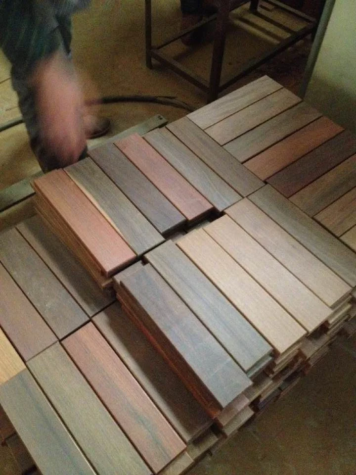 
300x300 mm IPE wood outdoor decking tiles for balcony garden terrance 