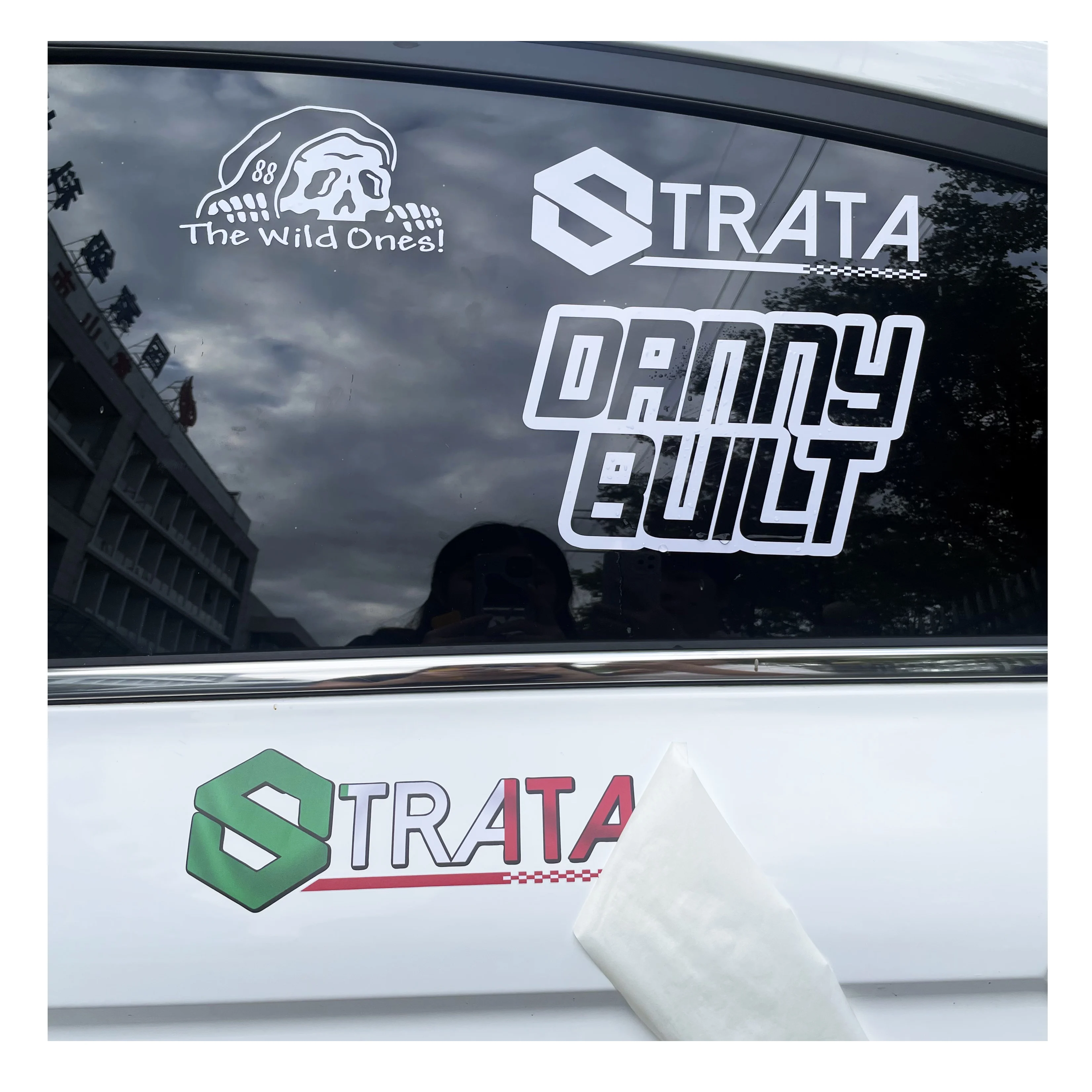 Пользовательские персонализированные ультрафиолетовые защитные клейкие Съемные Наклейки на окна автомобиля наклейки ПВХ виниловая наклейка