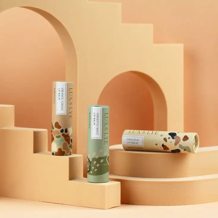 Wholesale China 0.3oz 0.5oz Packaging Cardboard Push Up Lip balm Lip Stick Deodorant Kraft Paper Tube