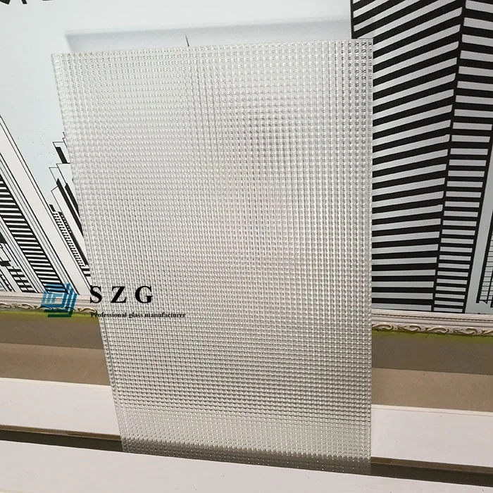 Китай высокое качество прожектора поперечного внутреннего декоративного низкого железа ультра прозрачное закаленное ламинированное стекло панель Цена по прейскуранту