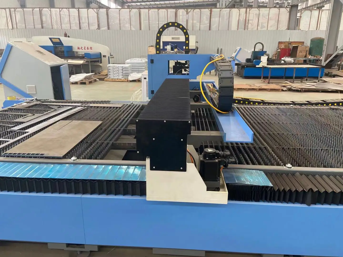 USA Generator GX3015-3000W Fiber Laser Cutting Machine  Metal Qingdao manufacturer