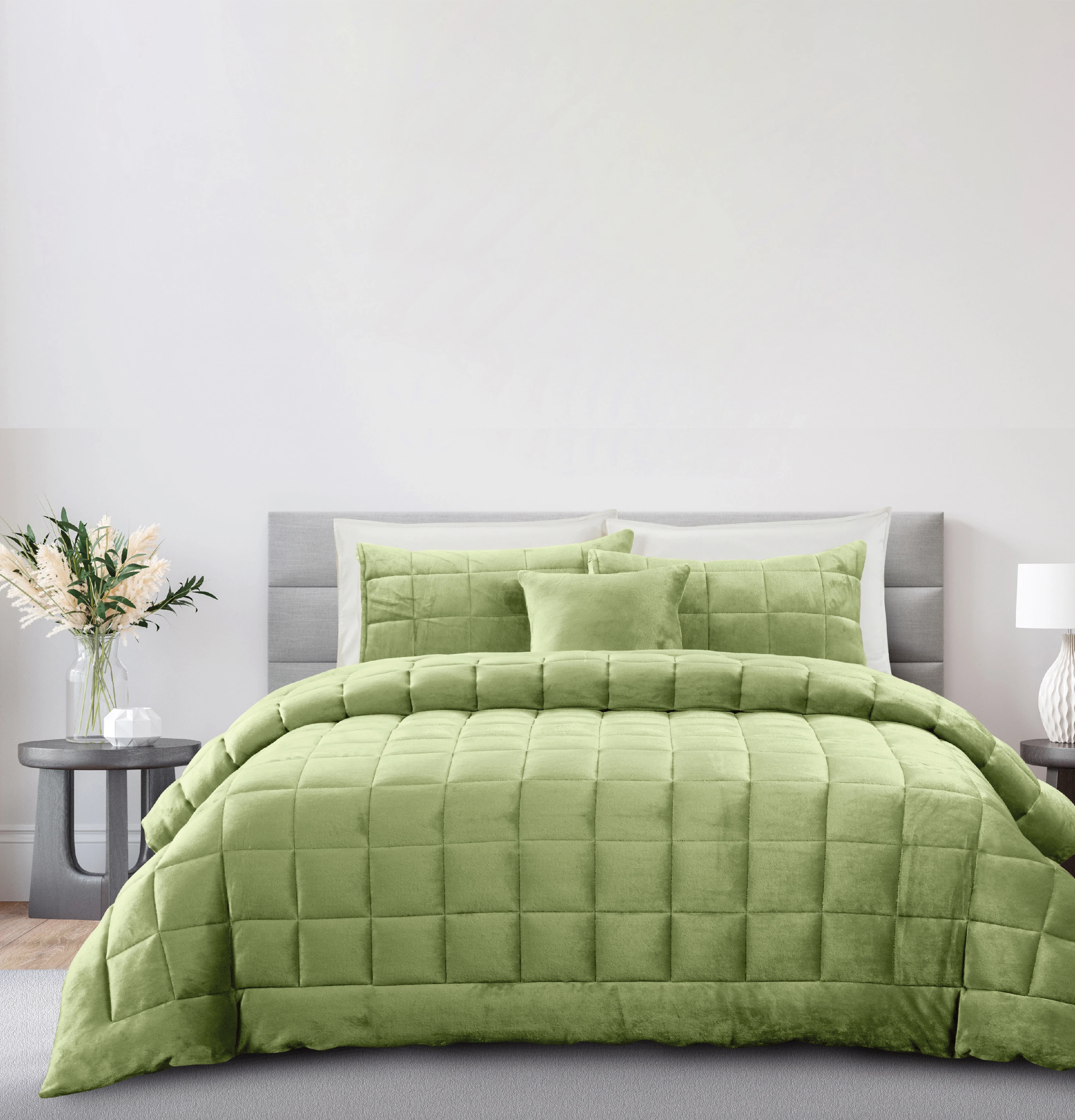 3 Pieces Luxe Faux Fur Soft Plush Faux Fur Comforter Set with 1 Comforter and 2 Faux Fur Pillowcases