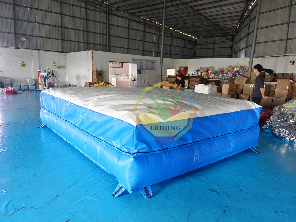 Commercial Trampoline Park Airbag Landing Free Fall Pillar Jump Airbag Inflatable Safe Air Bag For Jumping