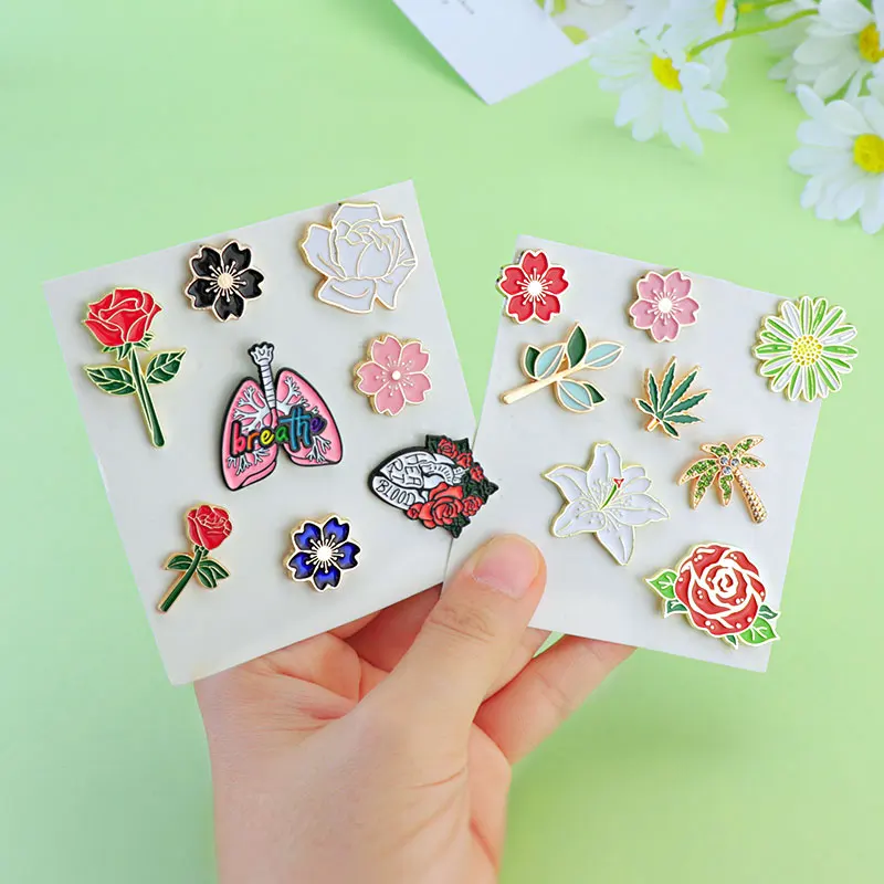 Romantic Red Rose Enamel Pins Flowers Brooches Lapel Backpack Badges Floral Plant Jewelry Lover Mothers Day Gift for Lover
