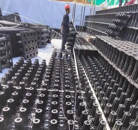 Геоцеллюлярная Блокировка ливневых стоков модульное хранилище под домом садом и автомобильным шоссе для управления заболачиваниями