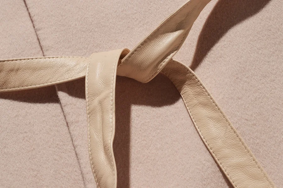 QIUCHEN- QC5069 pinkjava  women cashmere poncho with fox fur trim hood