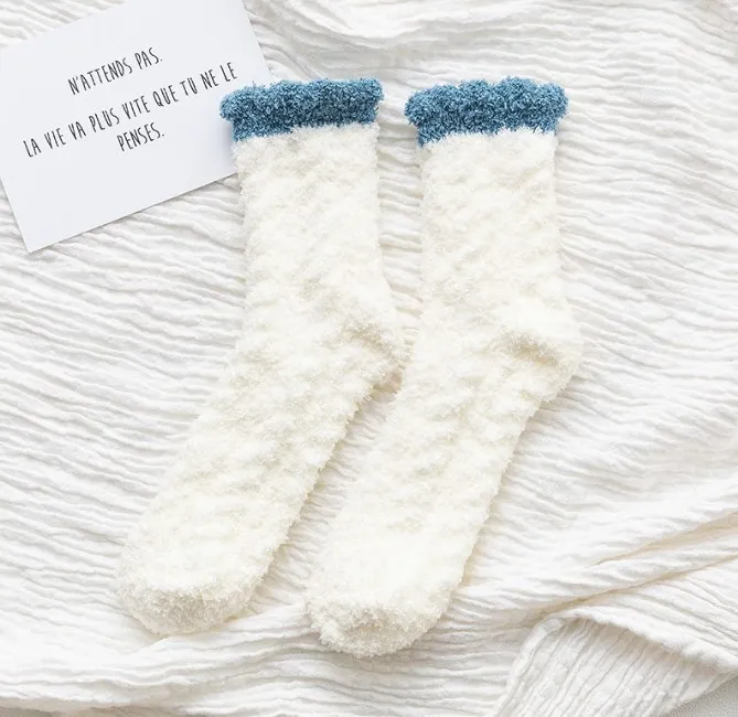 fluffy socks for winter tiktok hot sale crew warm cozy custom logo ladies sleep  fuzzy socks wholesale