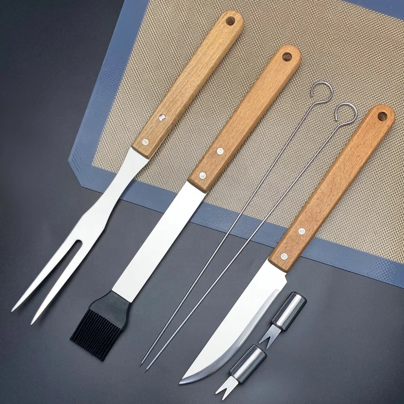 OEM Hot Selling Stainless Steel BBQ Tool Set 17PC Outdoor Barbecue Grill Accessories Wood Handle Camping Portable Grill BBQ Tool
