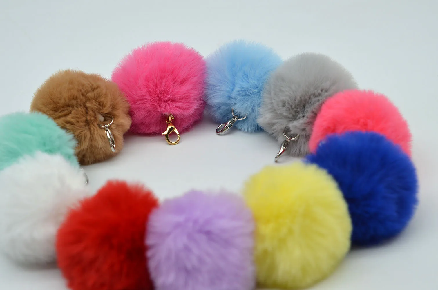 5cm Wholesale Fluffy Cute Luxury Plush Pom Pom Crayfish clasp  KeyChain