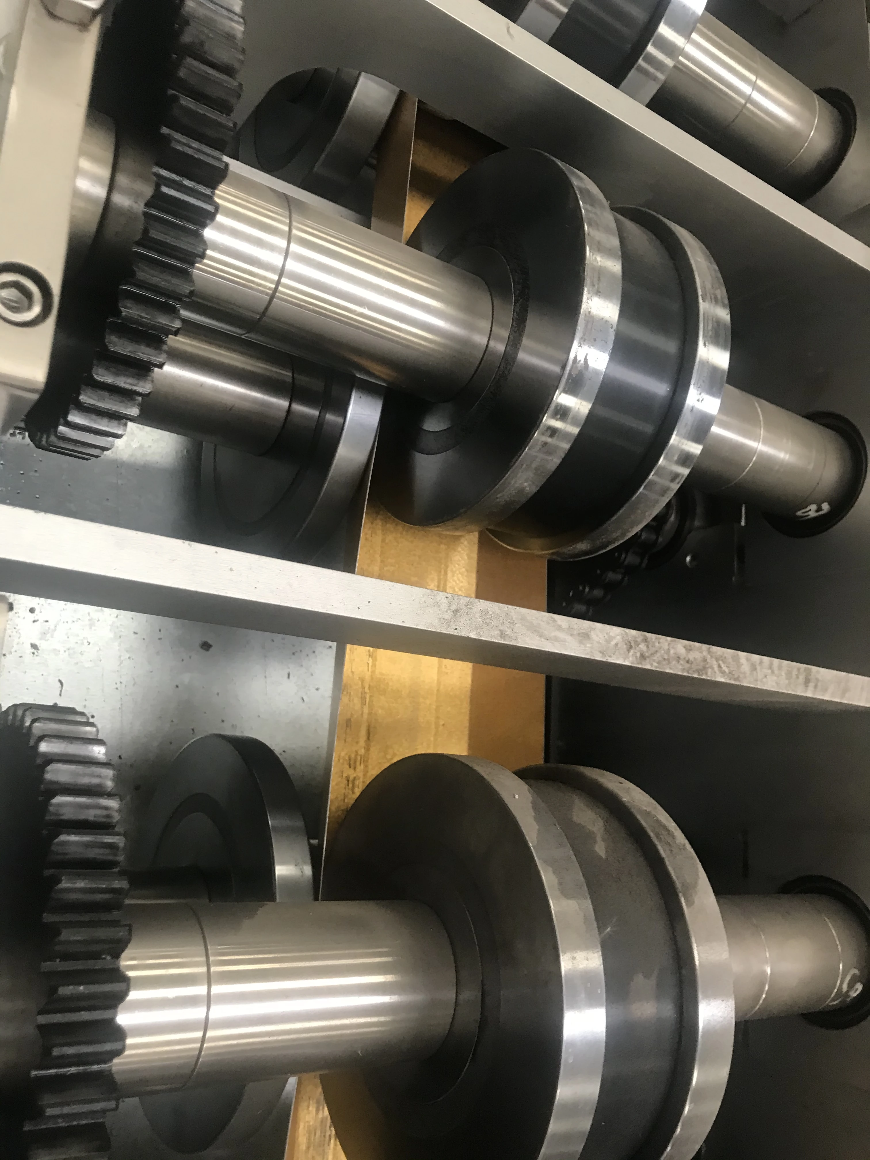 Chinese Manufacturer Light Gauge Steel Keel Roll Forming Machine For Villa House Building