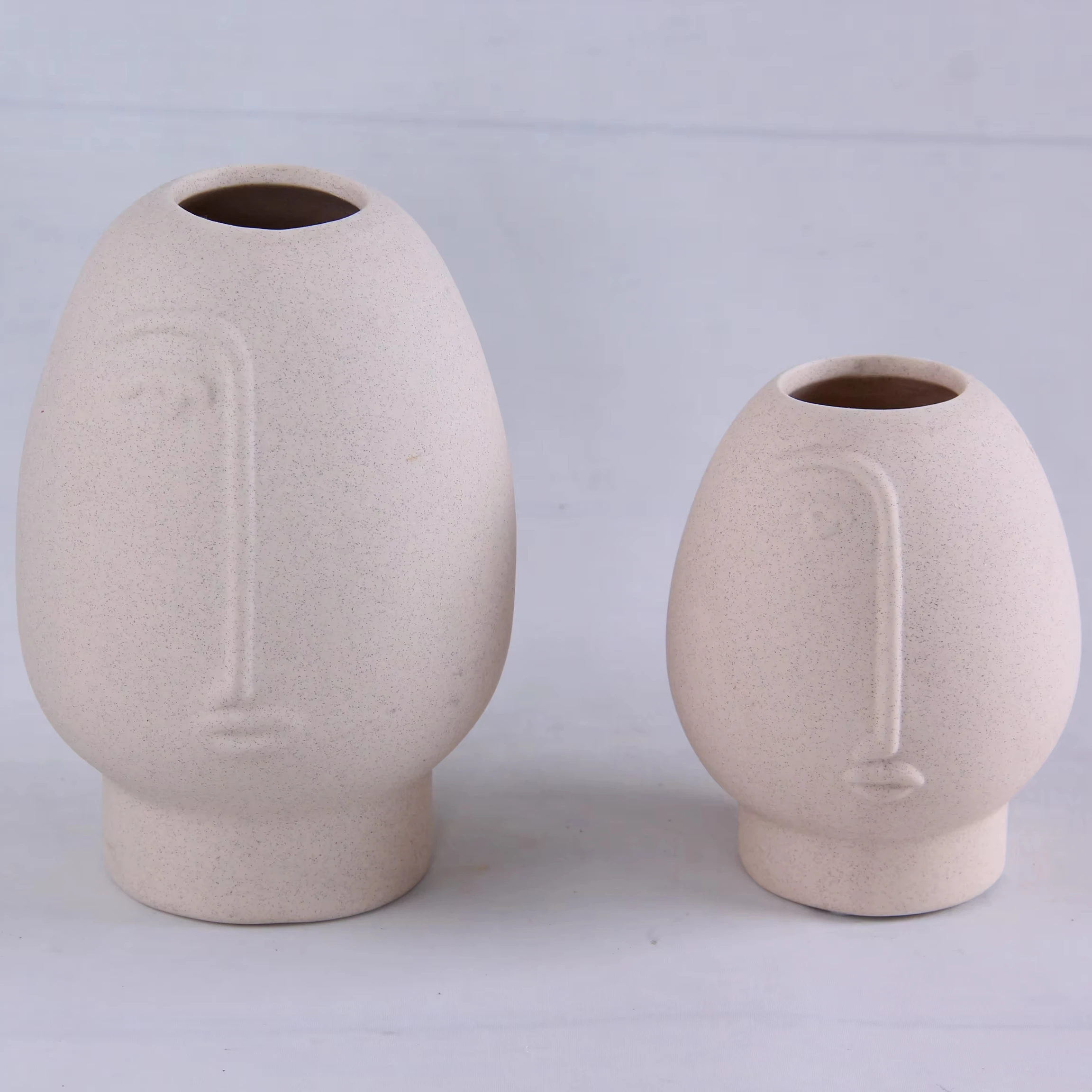 Egg-Shaped Human Face Ceramic Vase Indoor Creative Decoration Flower Vase