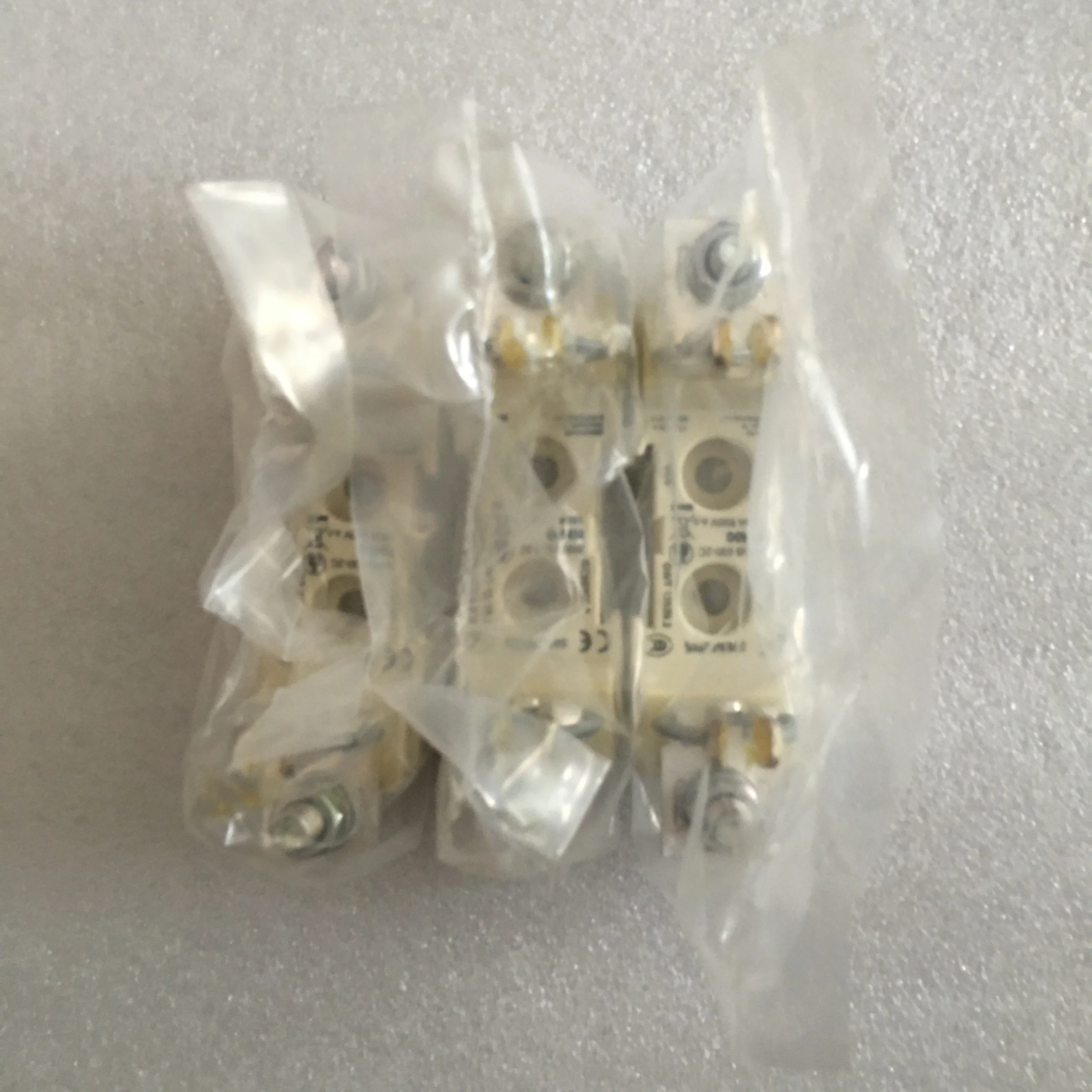 3NH3030-2C,LV HRC fuse base ceramic