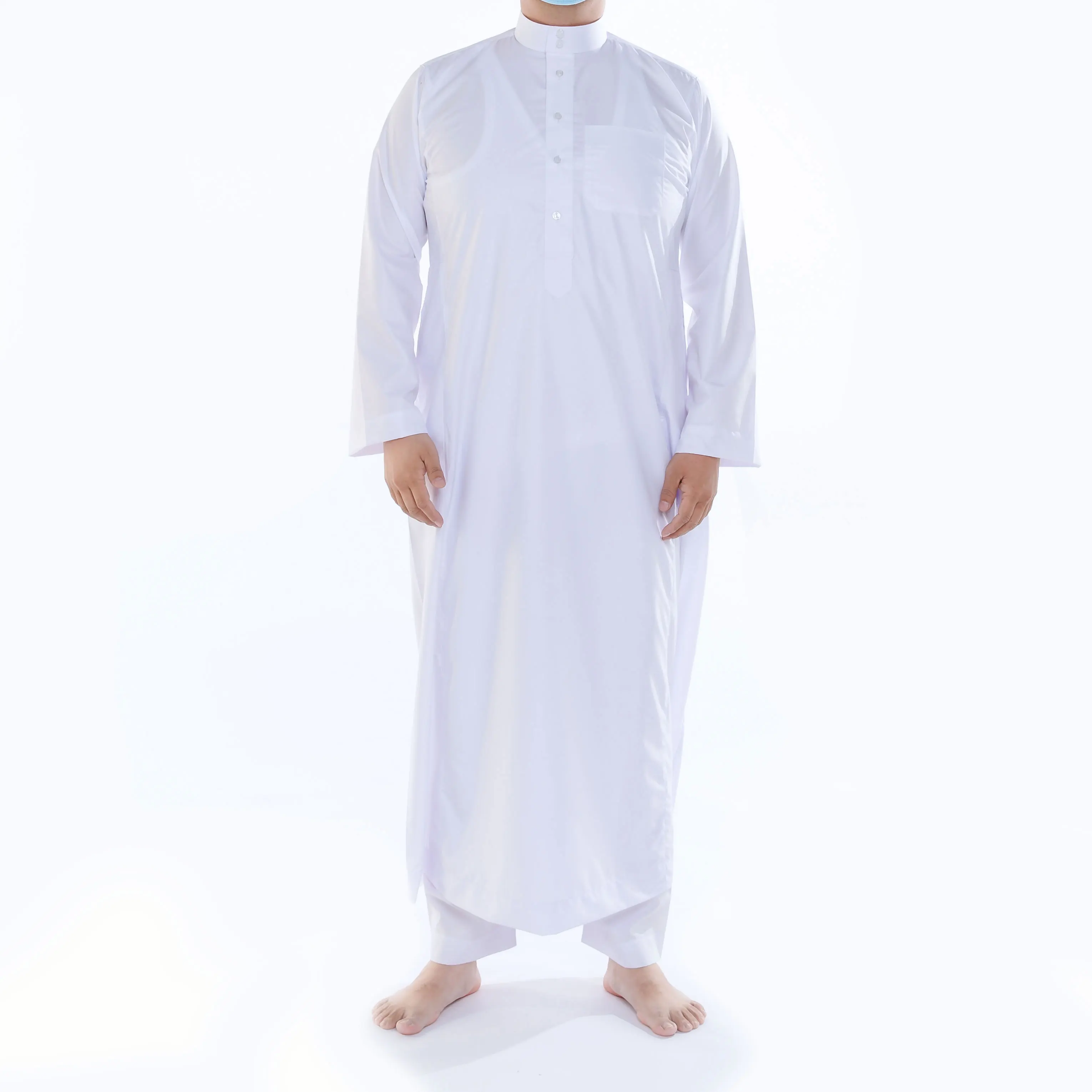 In-stock items Qatar ROBE clothes or OEM supply and Muslim clothing for men and adults beautiful Thobe