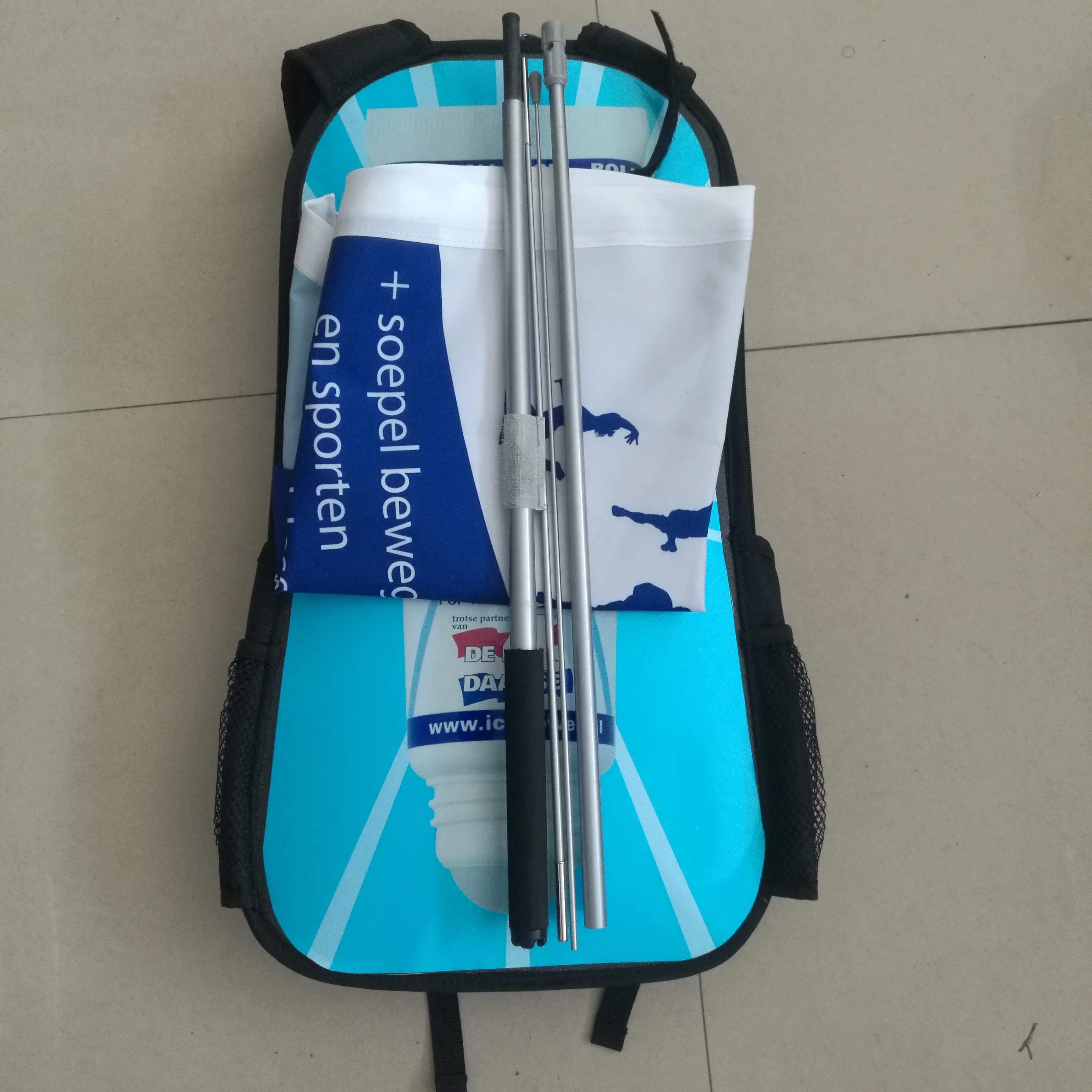 Горячая распродажа на открытом воздухе формы бабочки Х рюкзак Дисплей афиши с рекламной В-формы