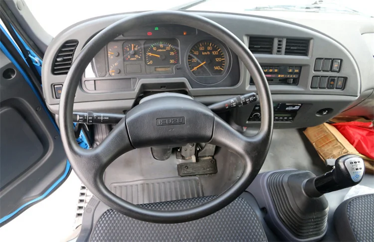 2 ось тележки 1SUZU 6x4 открытых грузовых б/у запчасти для