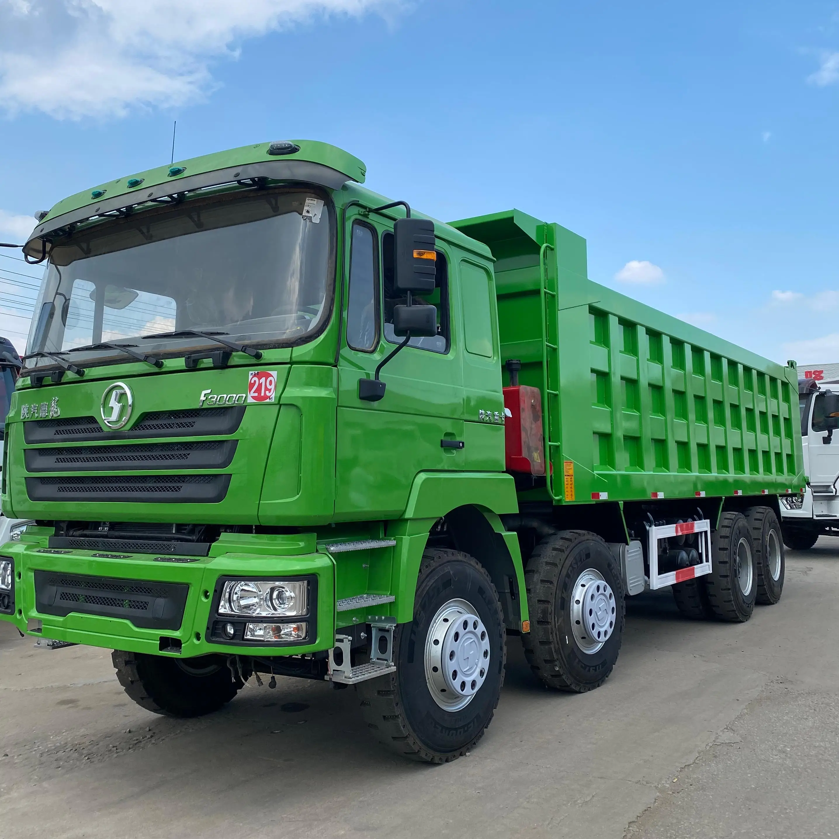 Most popular ShacmanF3000 dump truck for Construction transportation
