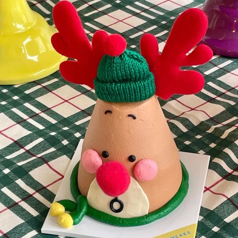 Christmas bear Merry Christmas stuffed elk antler Christmas baking cake decoration suppliers