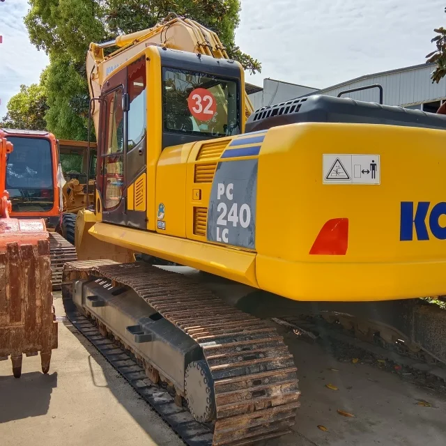 Hot deals Annual top selling Japan Original Second Hand Komatsu Excavators PC240-8 Crawler Excavators in shanghai