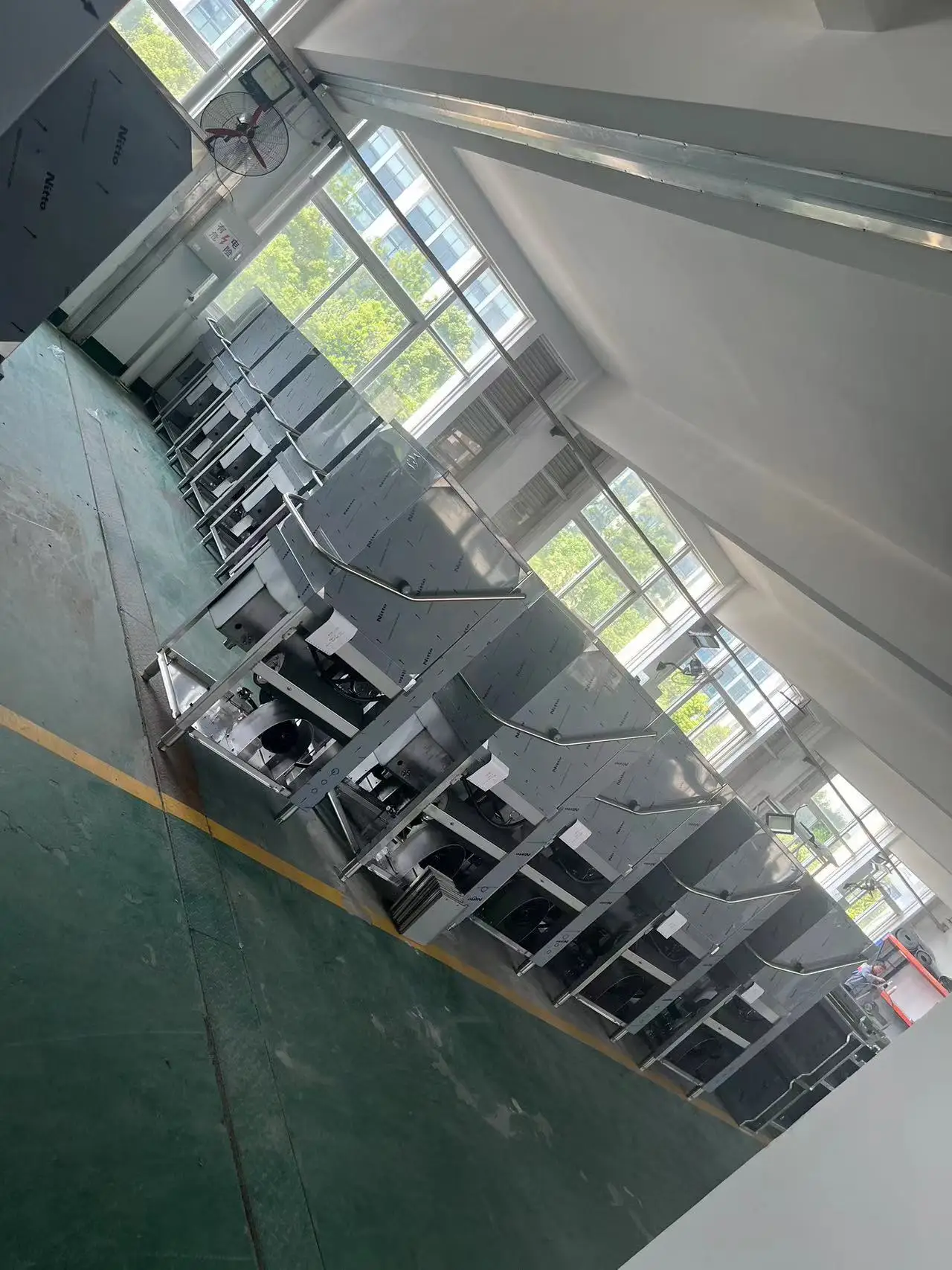 SW60C IOT & Wi-Fi Enabled Electric Freestanding Dishwashing Machine Hood Type Stainless Steel for Hotel Use