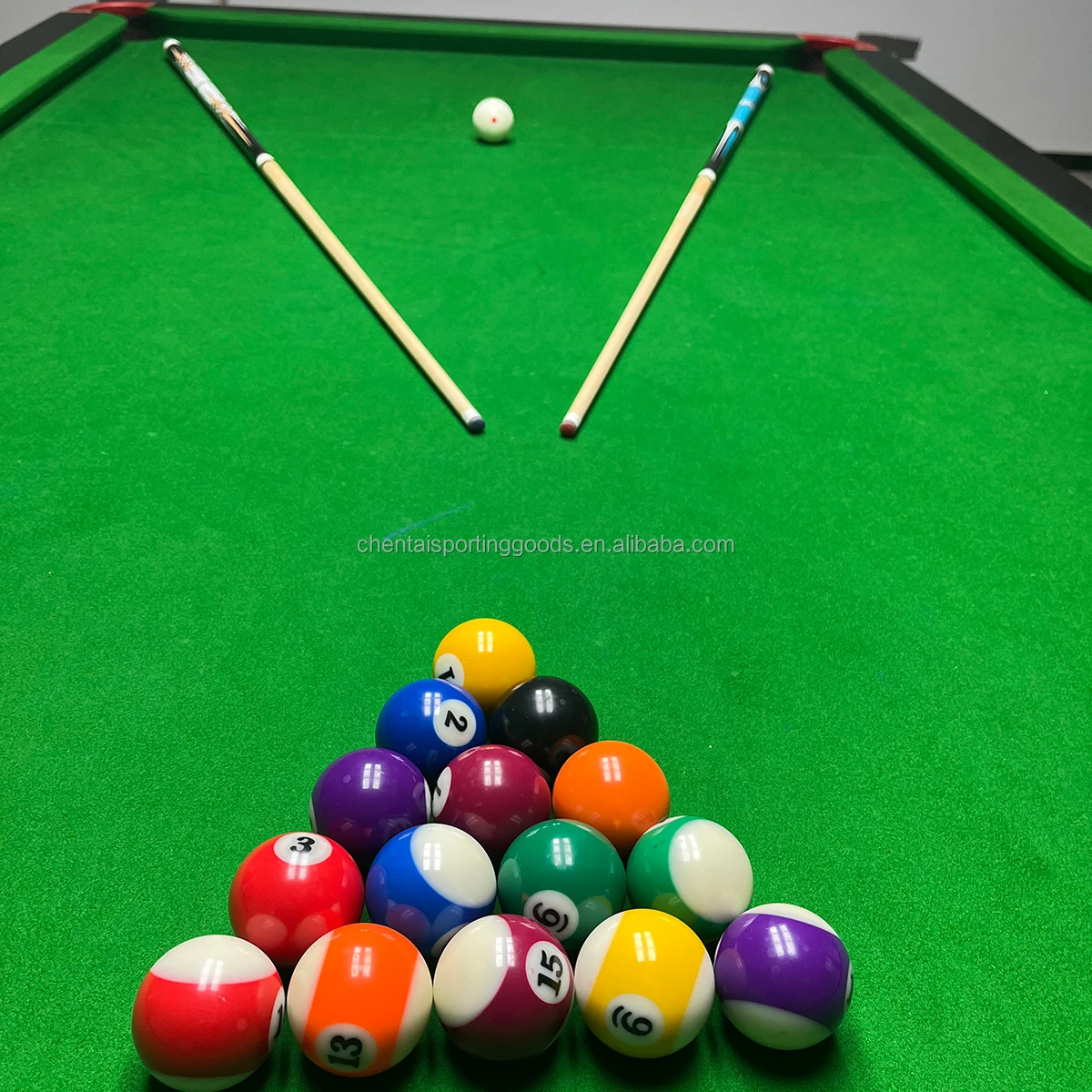 Factory Sale Made in China Billiards Pool Cue 1/2 Joint 145cm Pool Cue 13mm Tip Size Hard Maple Material Snooker Pool Cue