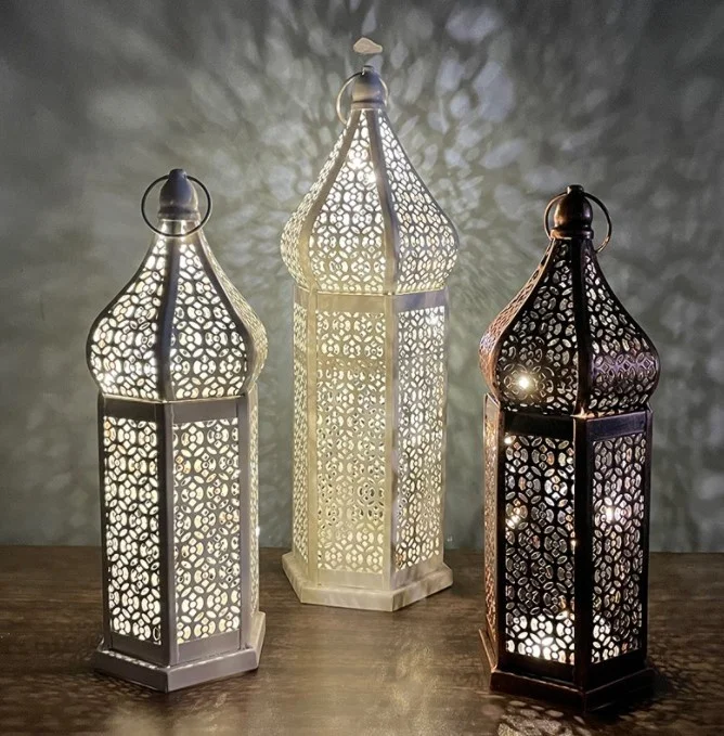 2023 Metal Retro Morocco Ramadan Lantern EID Mubarak Hollow LED Lamp Islamic Lantern