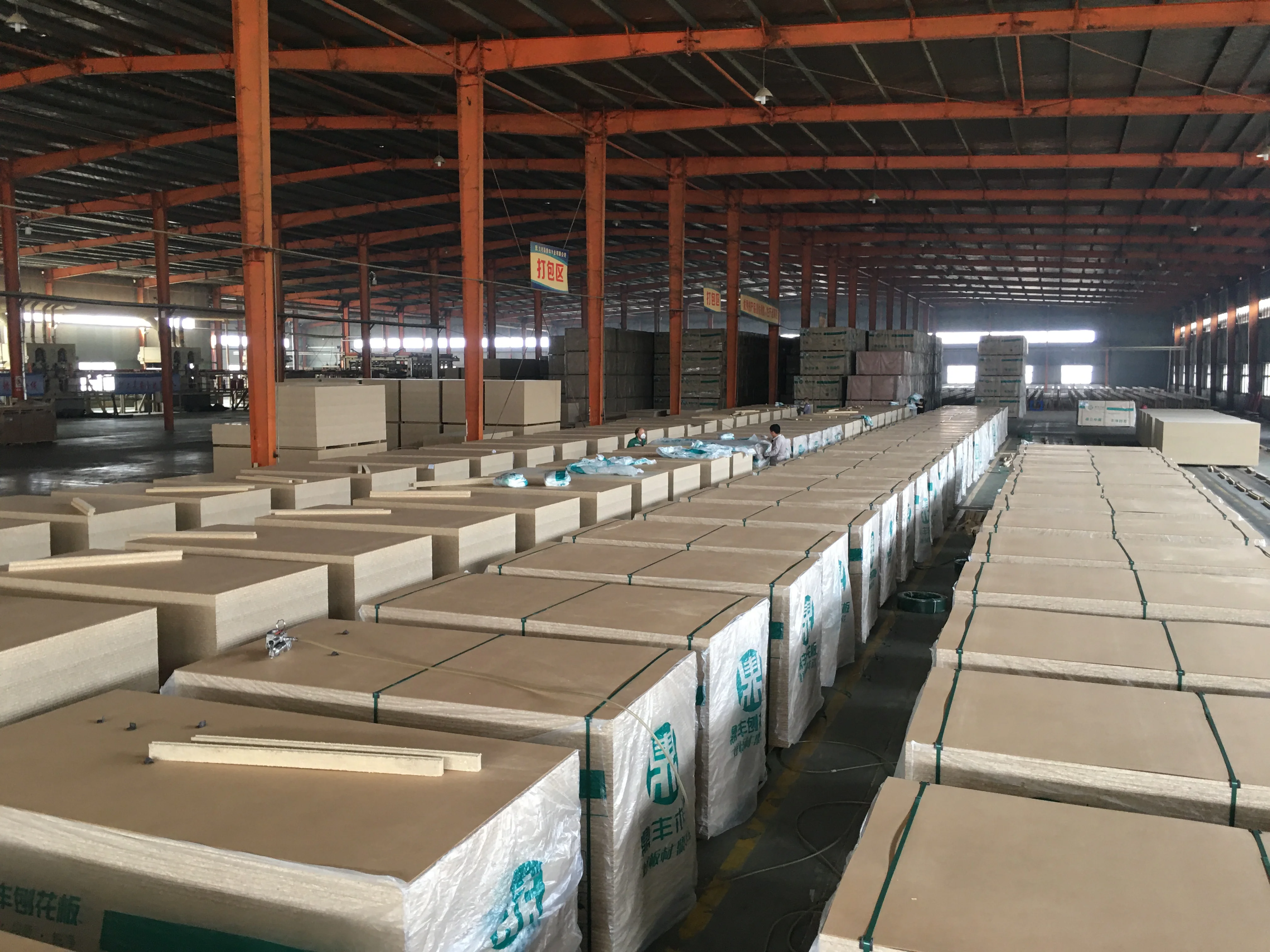 E0 E1 Factory sale Melamine Chipboard/Particle board/Flakeboard Good quality chipboard for home decoration