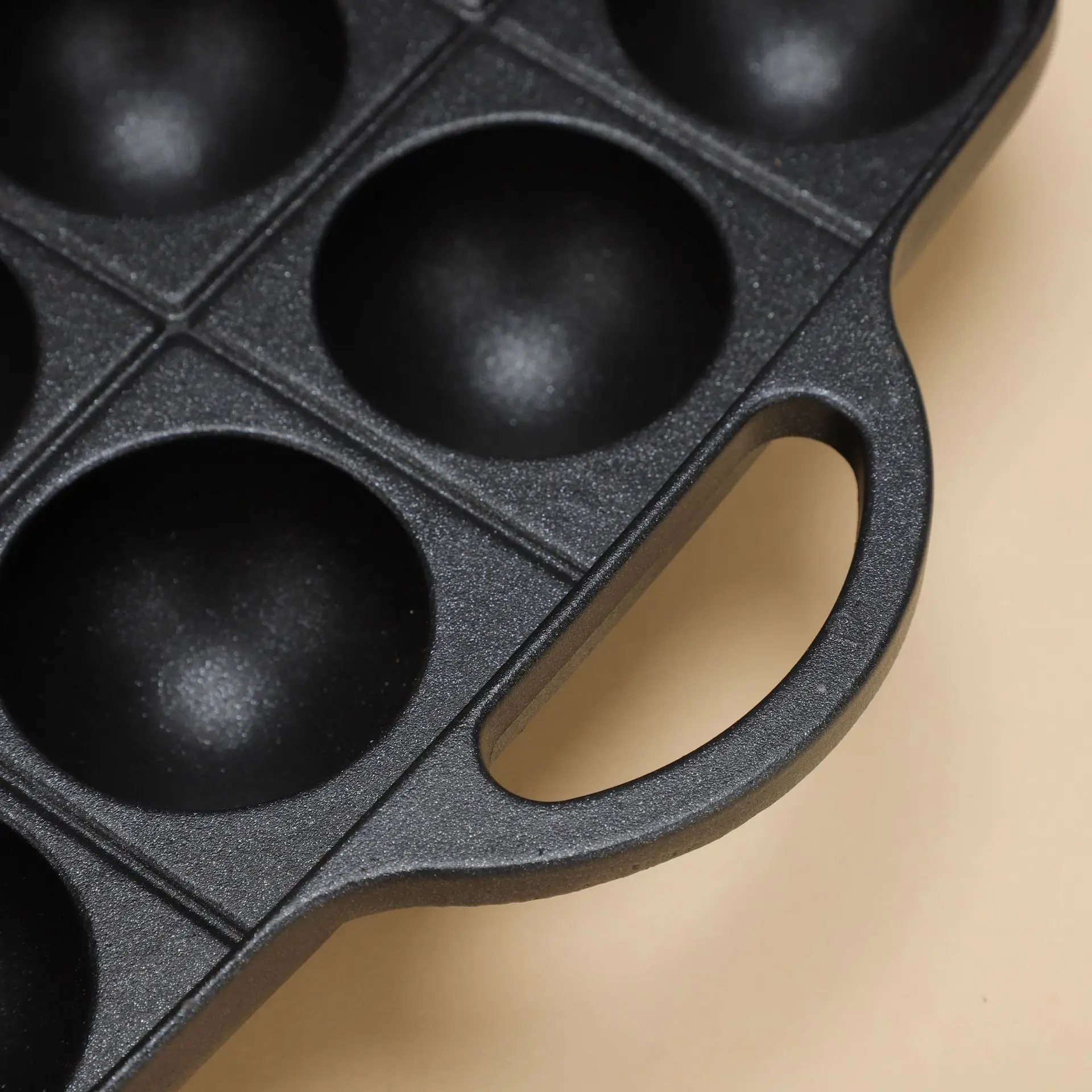 Durable Metal Octopus Meatballs and Quail Egg Fish Ball Mold Non-Stick Uncoated Aluminum Baking Tray