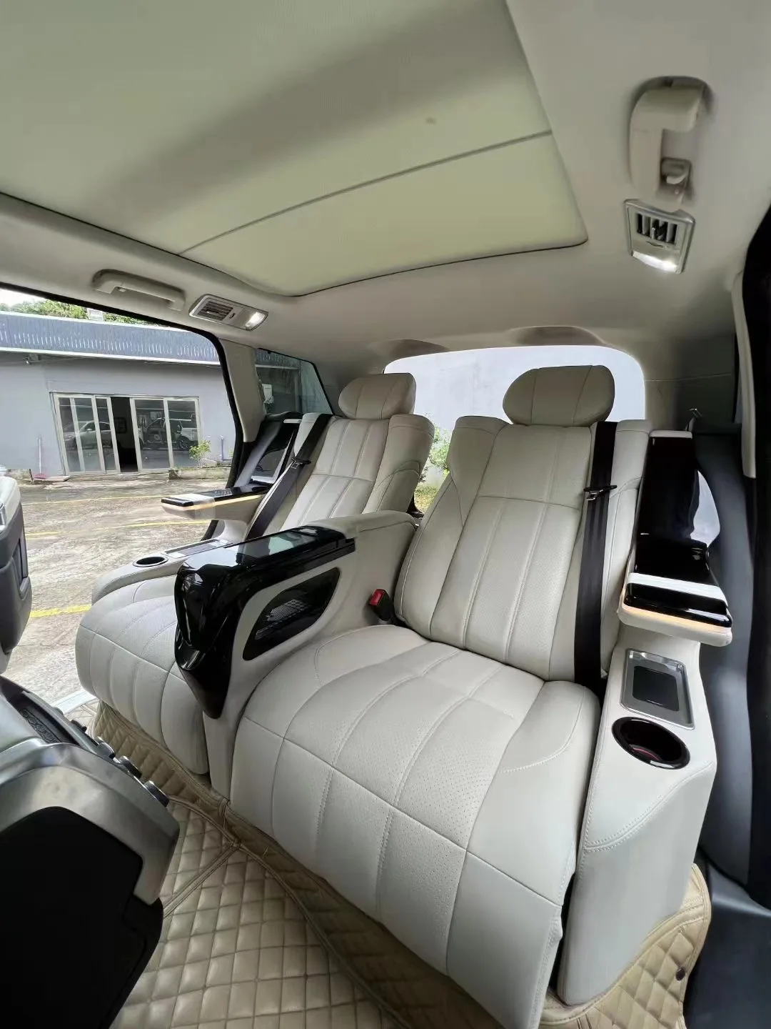 Luxury Car Seat With Massage Function Suitable Conversion for range rover sport s hse