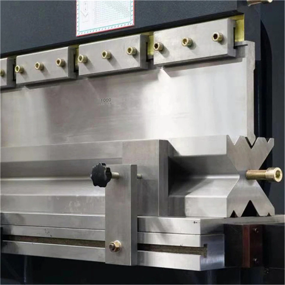 DA53T WC67Y WC67K metal steel sheet plate bending machine hydraulic cnc 100 ton 3200 mm press brake