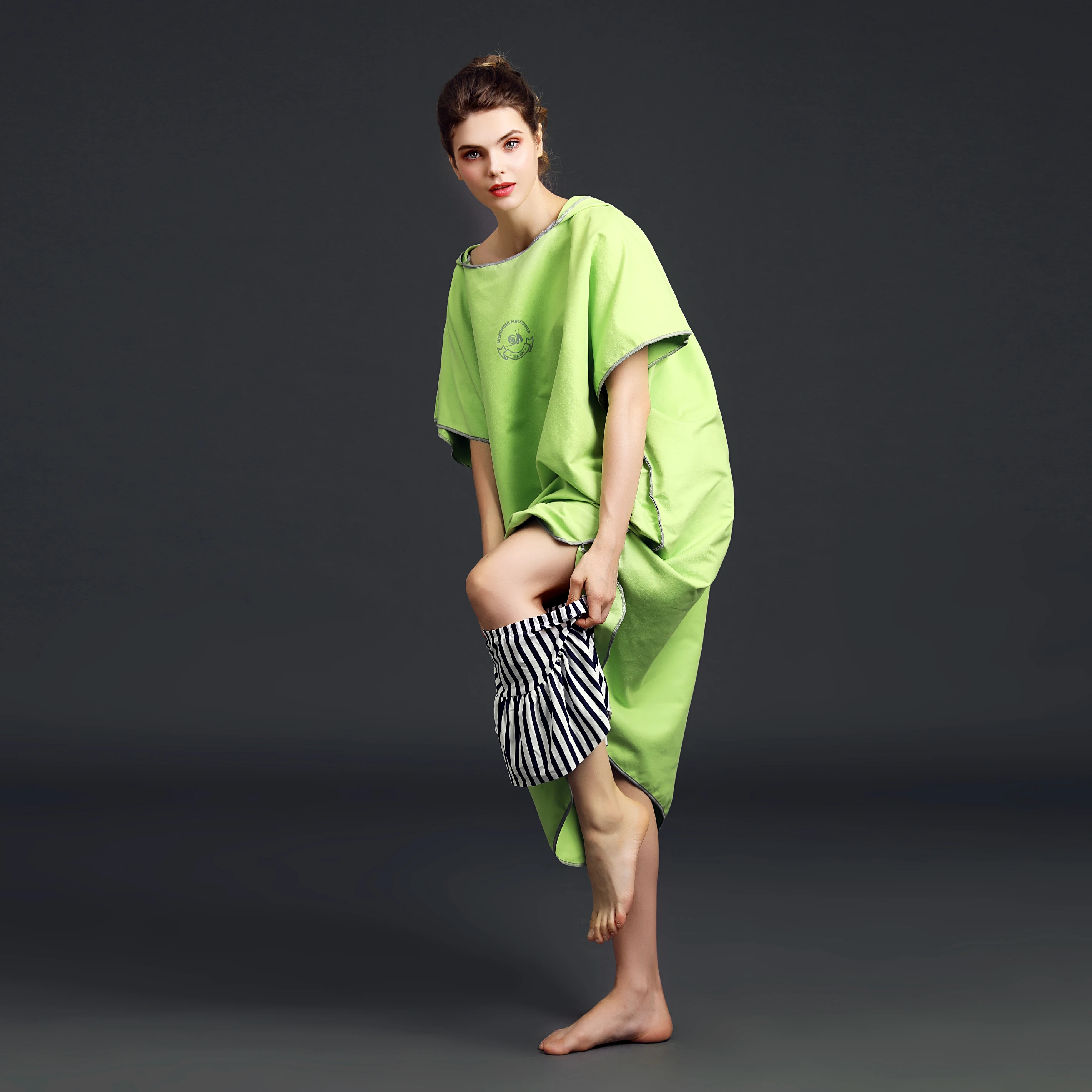 
BSCI suzhou industry supplier thin microfiber surf poncho wih hooded 2018 new popular China wholesale 