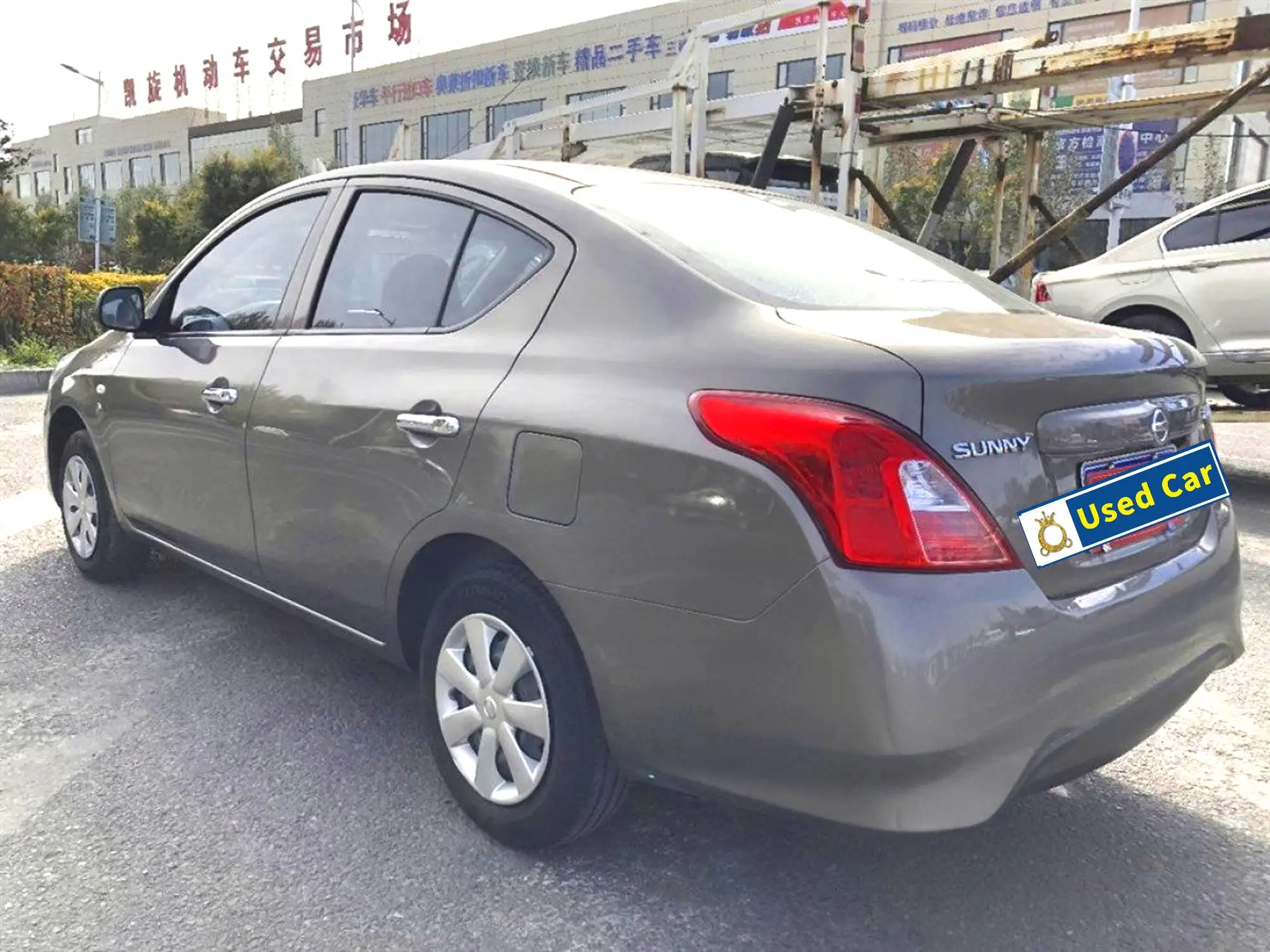 2015 fairly used car for dongfeng Nissan-Sunshine cheap for sale