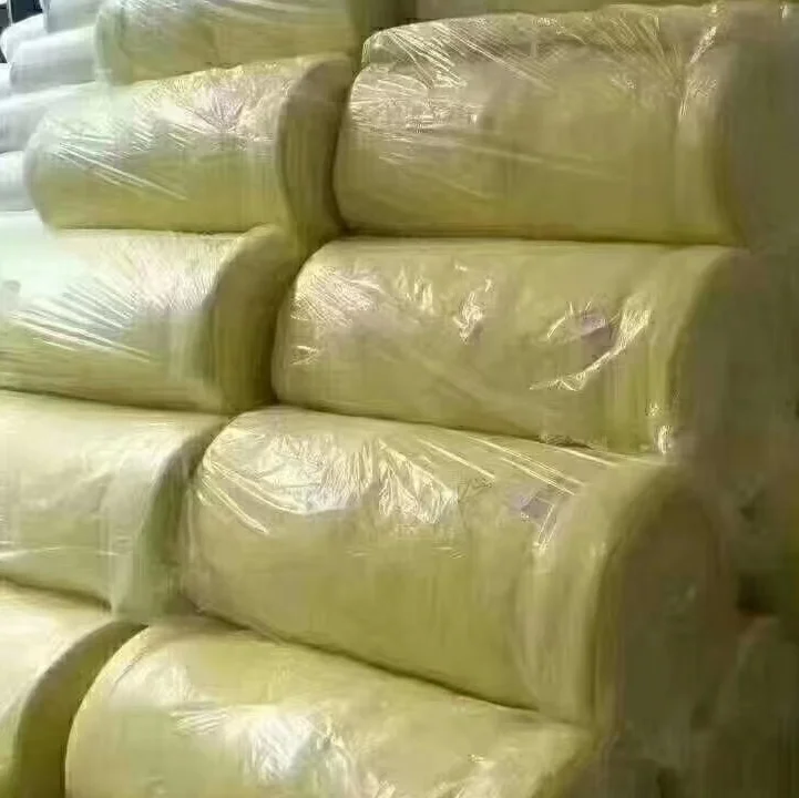 Структура стеклянной ваты и стальной трубы