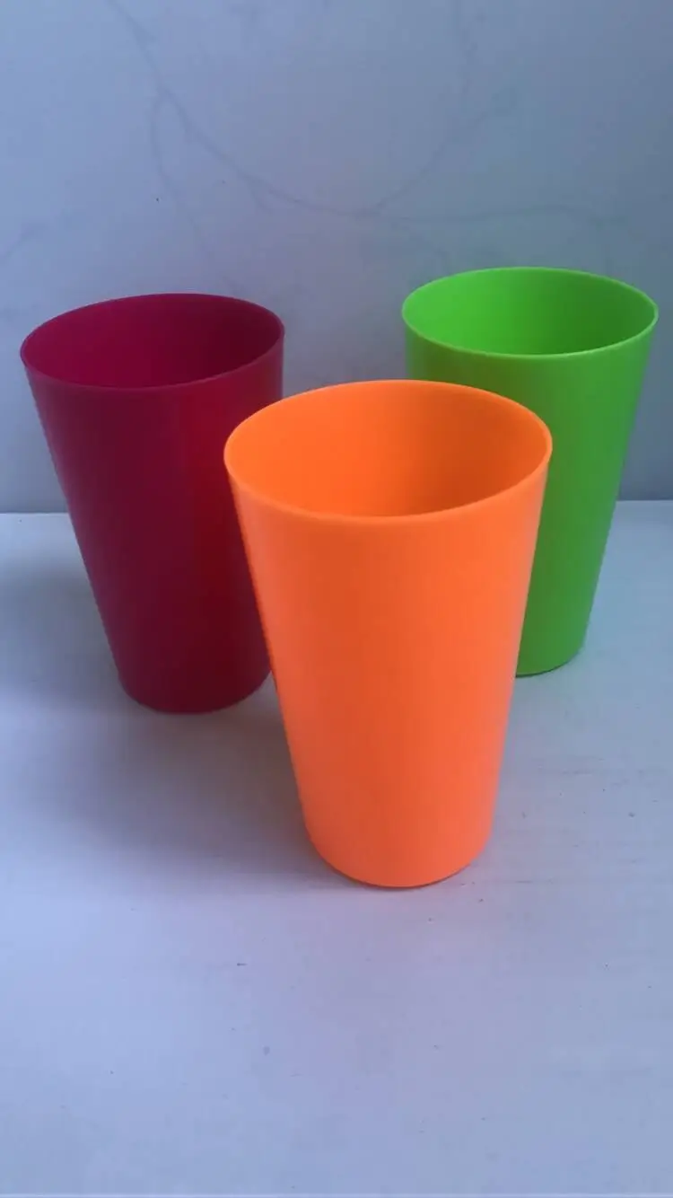 Customized 600 ml / 1 pint Reusable Plastic Frosted Tumbler coffee tea water beer Drinking Cup for festival and party