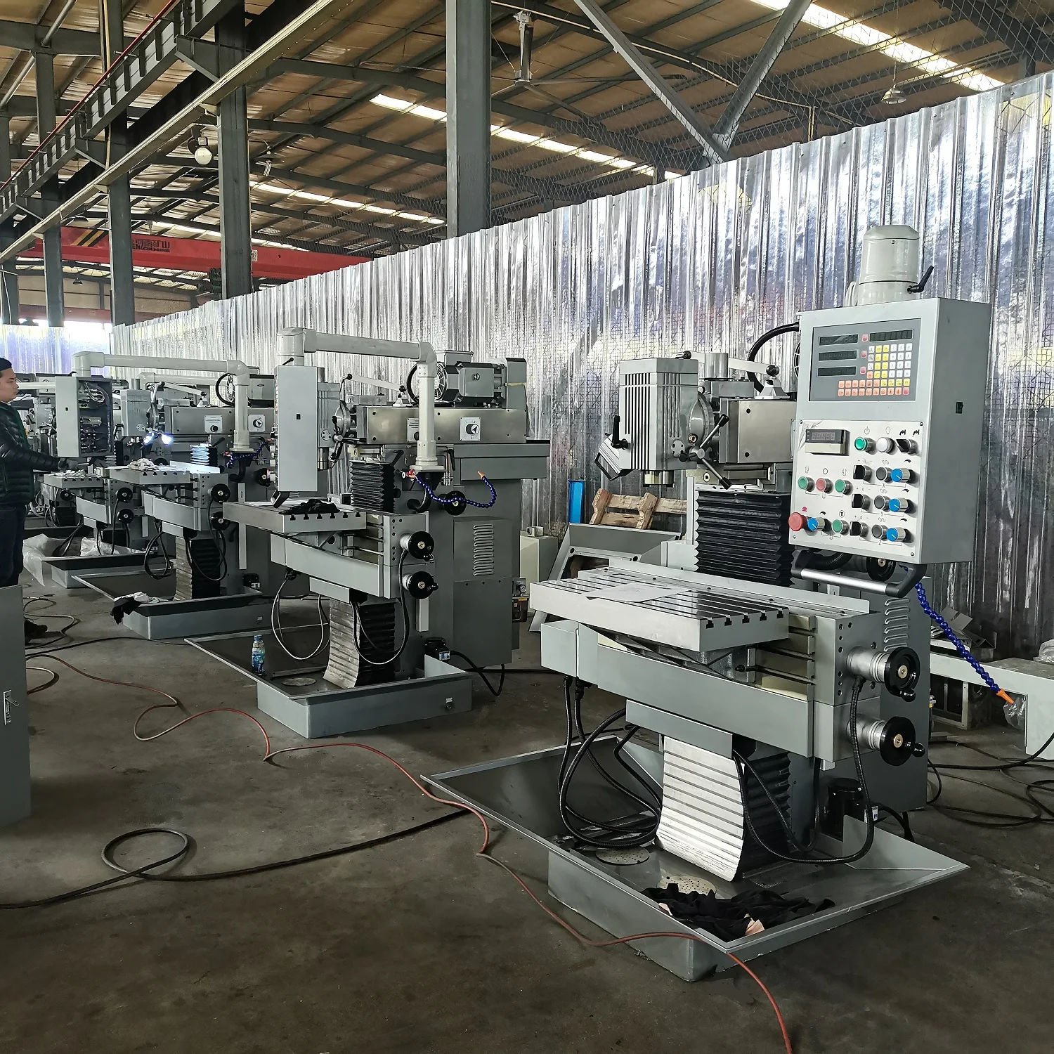 XL8145 CE certificate tool milling machine UM300A UM400A vertical and horizontal universal metal miller