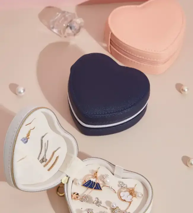 Fashionable Portable Custom Logo Heart Shape Leather Jewelry Storage Organizer For Girls