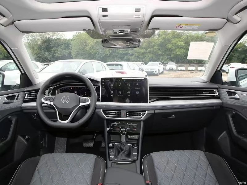 Лучшая дешевая цена 2025 новый стиль Volk Volkswagen Sagitar 1 2 T 7DCT роскошный компорт 5 мест высокое качество седан Заводская оптовая продажа автомобиль