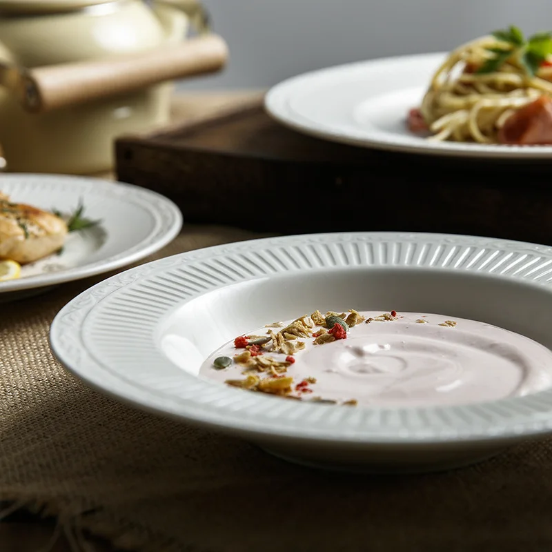 Romantic White Embossed Lace Design Luncheon Serving Italian Ceramic Plate For Wedding Party Porcelain Steak Dinner Plate