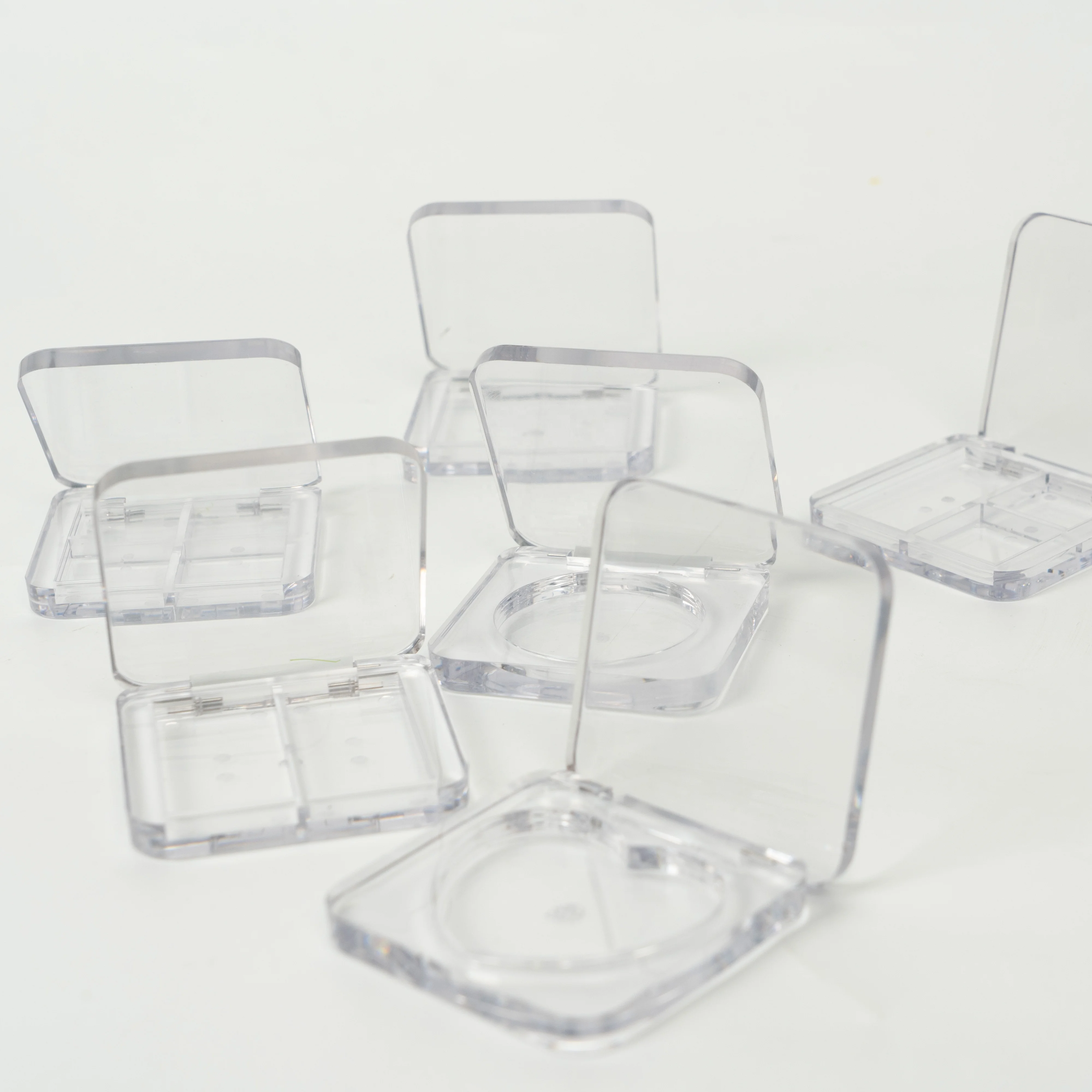 Square Shape New Design Empty Plastic Cosmetic Box for Eye Shadow Blush Handmade with Embossing Printing