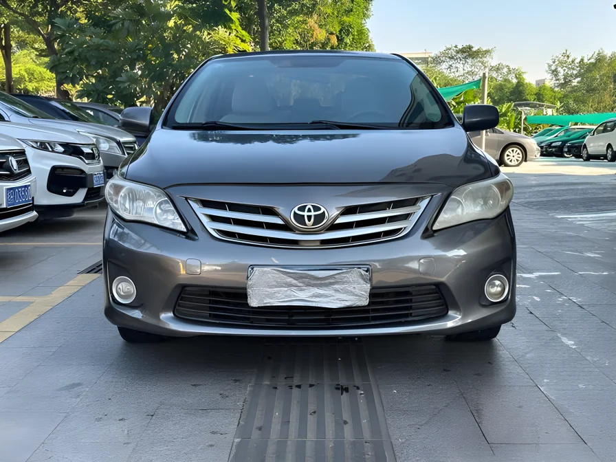 2011 Toyota Corolla седан 1.8L CVT GL-i Доступное топливо для автомобиля автоматическая коробка передач с малым пробегом Подержанный автомобиль